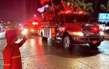 Desfile de Guayaquil Cuerpo de Bomberos