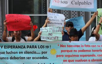 Familiares de militares retenidos tras la fuga de alias Fede