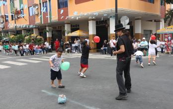 Festival de la calle Córdova juegos tradicionales David Saavedra 27 julio 2025 FR