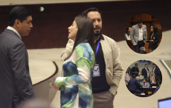 Asambleístas debaten