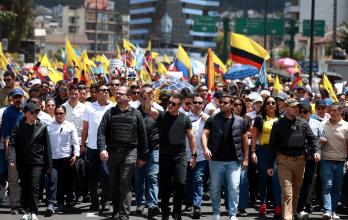 Daniel Noboa en marcha contra la Corte
