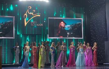 Las 19 participantes de la gala se lucieron en la pasarela del malecón de Salinas