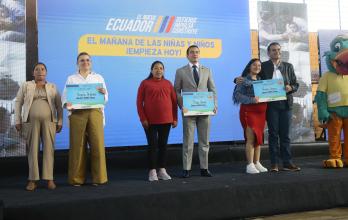 El Bono 1000 Días forma parte de las políticas públicas orientadas a reducir la desnutrición crónica infantil