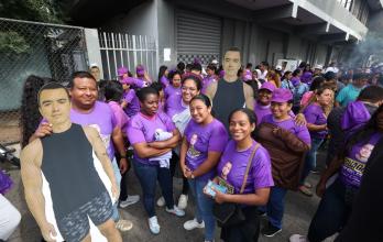 Ciudadanos presentes para brindar apoyo al Gobierno de Daniel Noboa.