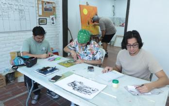 artistas en el taller Las Esporas en Urdesa