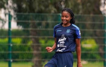 Maite Zambrano sopló sus 17 velas en Marruecos, rodeada de sus compañeras de la selección sub-17.