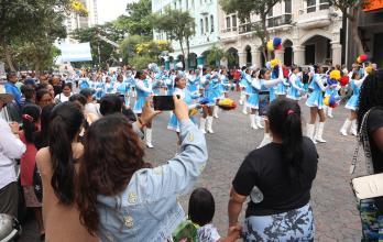pregón estudiantil fiestas de Guayaquil