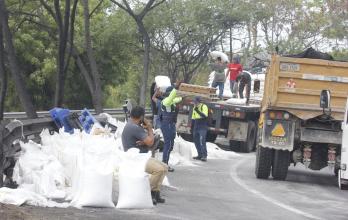 Tráfico en vía a la costa