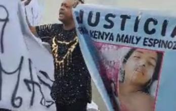 Niña plantón durán