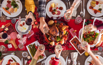 Referencial. Cena por celebración de Navidad.