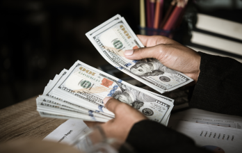 Los bonos y pensiones activas en Ecuador buscan mejorar la calidad de vida de distintos grupos de la población.