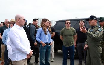 Daniel Noboa y Kristi Noem realizaron un recorrido por la Escuela Superior de Aviación 'Cosme Rennella', ubicada en Salinas, provincia de Santa Elena.