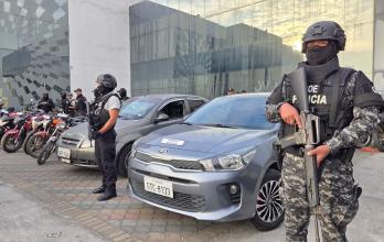 Las capturas se realizaron durante 49 allanamientos simultáneos en los distritos Nueva Prosperina, Pascuales y Florida, en Guayaquil.