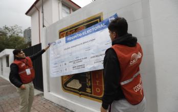 Distribución material electoral