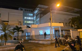 El Hospital Teófilo Dávila fue escenario de un ataque armado que dejó un hombre fallecido en Machala.