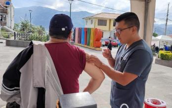 El primer Vacunatón movilizó a 2.368 profesionales de la salud y permitió inmunizar a 61.502 personas.