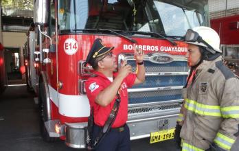 Bomberos Guayaquil Navidad