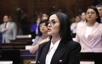 Según Viviana Veloz, Godoy habría insinuado posibles allanamientos y actos urgentes dirigidos a los asambleístas