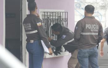 La zona permanece custodiada mientras se investiga el asesinato múltiple en Guayaquil.