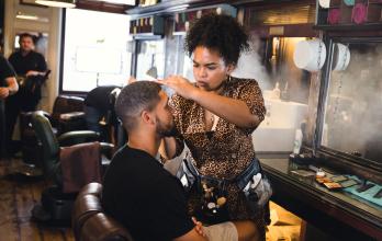 Karla Quiñónez maquilladora y estilista ecuatoriana