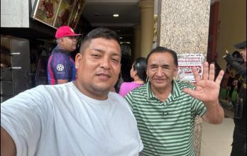 Aníbal Bravo y Ángel Encalada en la locura de las entradas a la Noche Amarilla.