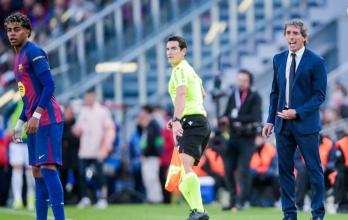 Guillermo Almada del Real Oviedo ante el FC Barcelona de Lamine Yamal.