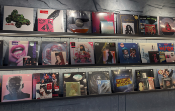 Entrada de Bee Vynil