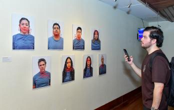 DEPORTADOS Y DESPLAZADOS