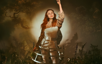 Latorre artista ecuatoriana