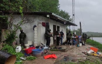 la estructura operaba con roles definidos para transporte, custodia y distribución de sustancias ilícitas