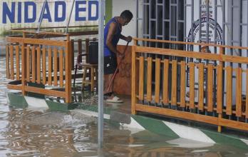 negocios inundados en Milagro