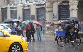 lluvia en el centro de Guayaquil