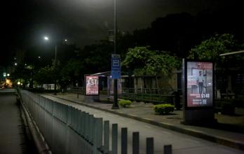 Buses de Guayaquil en la noche