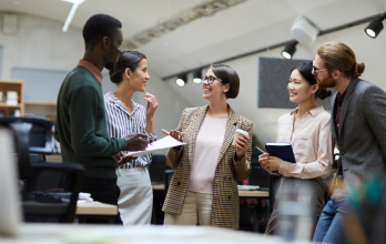 Profesionales independientes no reciben décimo cuarto sueldo en Ecuador.