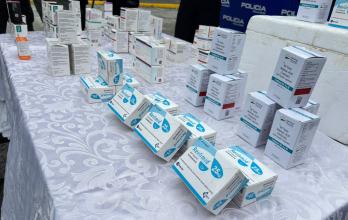 Las autoridades sostienen que estas actividades representaban un riesgo para la salud pública, al tratarse de productos sin registro sanitario