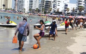 la masiva llegada de turistas no solo se concentró en Salinas, sino que se extendió a balnearios cercanos