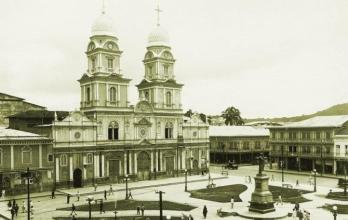 Plaza San Francisco Antaño