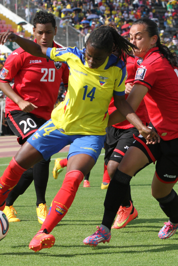 Mónica-Quinteros-futbolista-árbitro