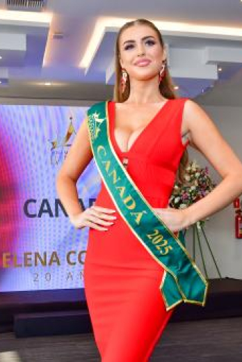 Elena Collins, de Canadá.