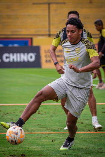 Barcelona SC 2025: Johan García, el sobrino de Otilino, pide pista en el equipo.