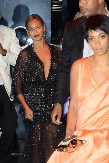 Z Y SOLANGE KNOWLES (6533361)