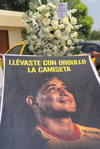 Mario Pineida Parque de la paz