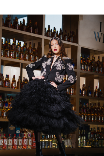 Moda para Fiestas: ¿Es el Maximalismo para Ti? Descúbrelo Aquí