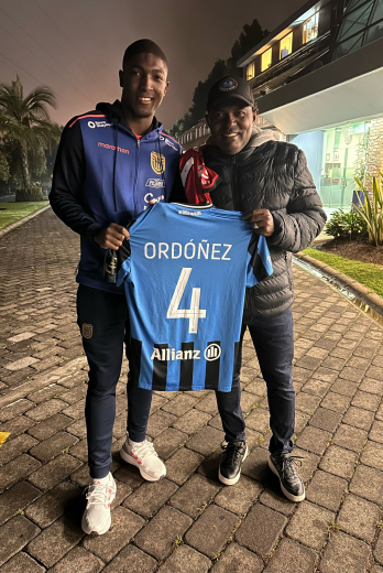 Joel Ordóñez y Luis Medina, y los recuerdos del jugador para su primer entrenador.