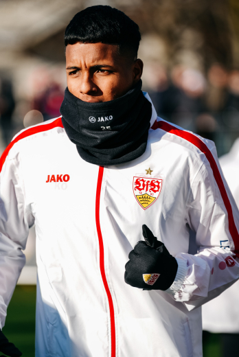Arévalo y su primer entrenamiento en Alemania fue a lo grande.
