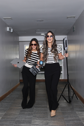 PAOLA Y GABRIELA ANDRADE