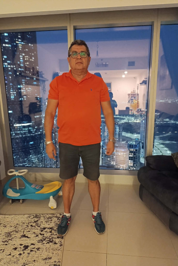 Desde un ventanal, Chacón y sus nietos presenciaron cómo varios misiles eran interceptados en el cielo de Abu Dabi.