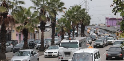 El congestionamiento no es nuevo, pero sigue fatigando a los habitantes de al menos seis ciudadelas que se levantan a los costados de la avenida Francisco de Orellana. En la Kennedy, la Alborada, Los Álamos, El Cóndor, Guayacanes y Samanes.