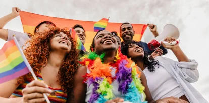 El Pride Ecuador 2026 reúne a la comunidad LGBTI en las calles para visibilizar sus luchas y celebrar el derecho a existir libremente.