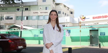 Mónica Gilbert lideró el equipo que realizó el primer trasplante de corazón en Guayaquil y continúa impulsando el desarrollo de la cirugía cardiovascular en Ecuador.